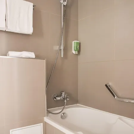 New Orient Hotel 3*